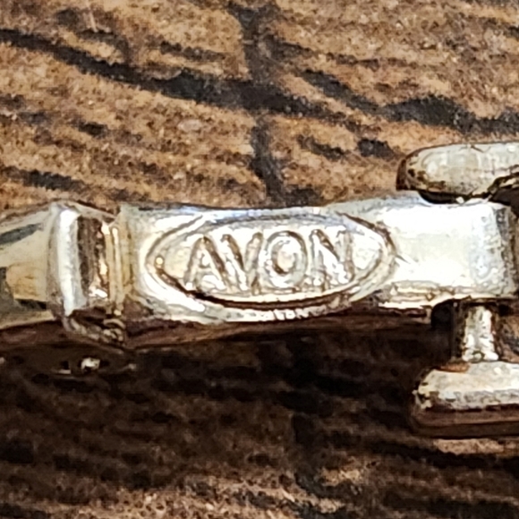 Avon Vintage Pink Ribbon Bracelet - Picture 5 of 5
